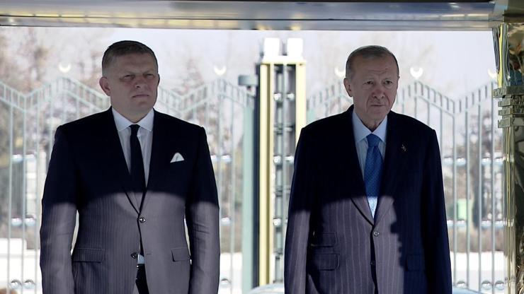 SON DAKİKA HABERİ... Slovakya Başbakanı Robert Fico Ankarada: Cumhurbaşkanı Erdoğan resmi törenle karşılıyor