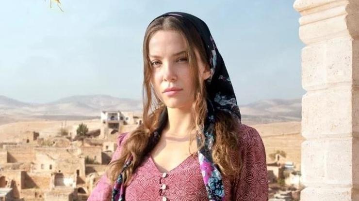 Uzak Şehirin Pakizesi Yaren Güldiken kimdir Yaren Güldiken kaç yaşında Dizi ve filmleri
