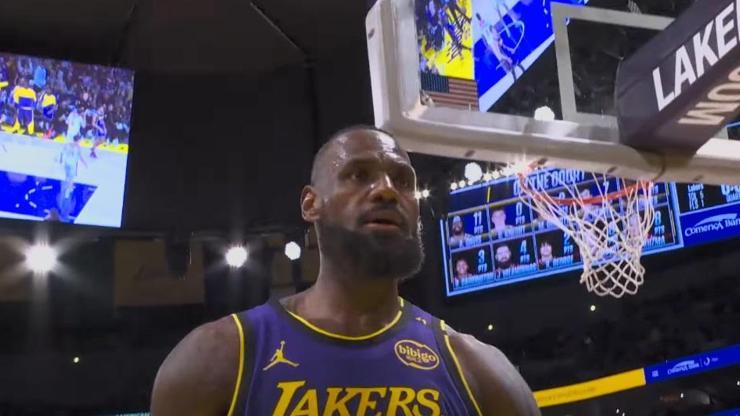 40 yaşındaki LeBron James, bir kez daha NBA tarihine geçti