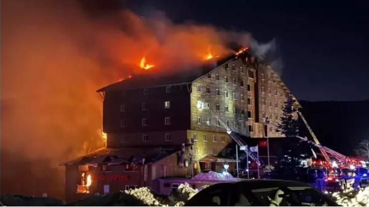 Zuhal Topal yangın felaketinde yakınlarını kaybetti AH PIRLANTA KALPLİM..