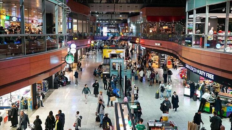 Türkiyedeki havalimanlarından uçan yolcuların %53’ü İstanbul’dan seyahat etti