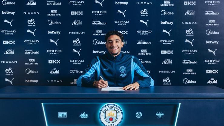 Manchester City, E. Frankfurtun Mısırlı yıldızı Omar Marmoushu transfer etti