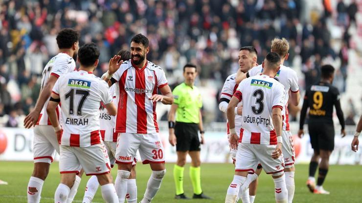 Sivas’ta 7 gollü müthiş maç Sivasspor 5-2 Kayserispor