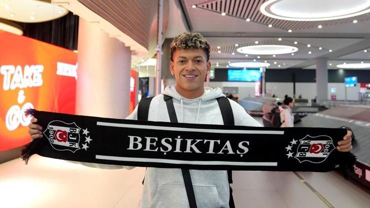 Beşiktaşın yeni transferi Elan Ricardo, İstanbula geldi