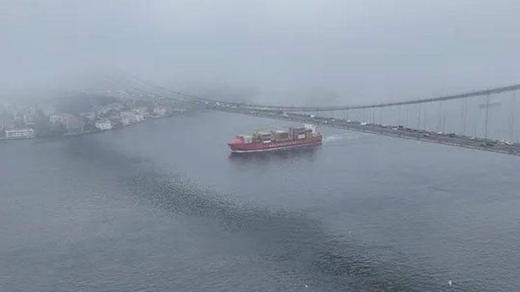 Yoğun sis İstanbul’da vapur seferleri hava engeli