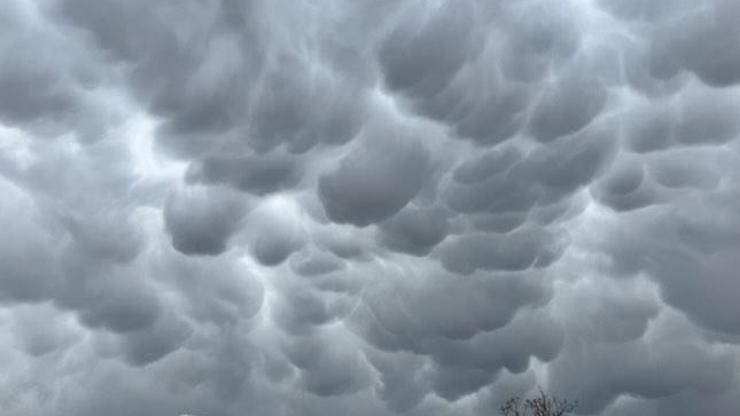 Hatay'da Mammatus bulutları görüldü Hatay'da Mammatus bulutları görüldü