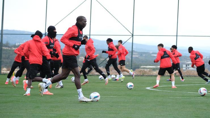 Hatayspor Alanyaspor maçının hazırlıklarını sürdürdü Hatayspor Alanyaspor maçının hazırlıklarını sürdürdü