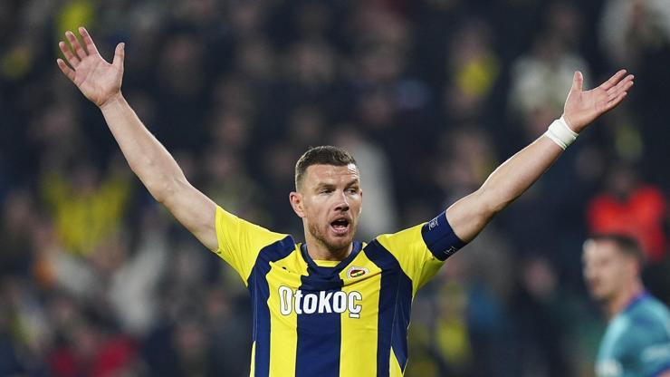 Fenerbahçede elinde kırık tespit edilen Edin Dzeko, Kasımpaşa maçında oynayabilecek mi Mourinhonun 11i şekillendi...