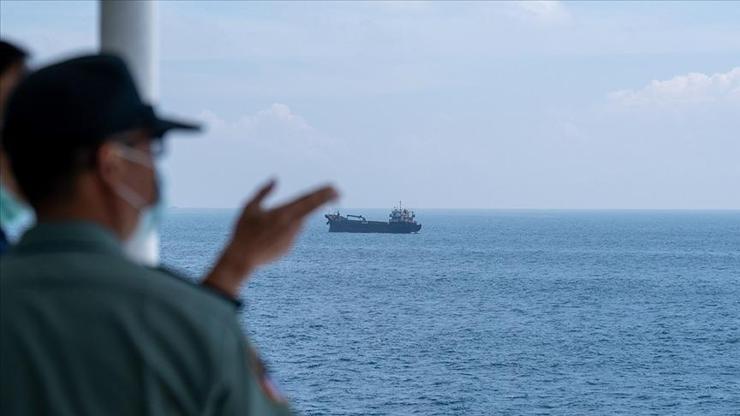 Çin, Kanada savaş gemisinin Tayvan Boğazından geçişine tepki gösterdi