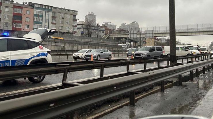 SON DAKİKA... Tekstilkentte kaza İki şerit kapatıldı: Trafik yoğunluğu...