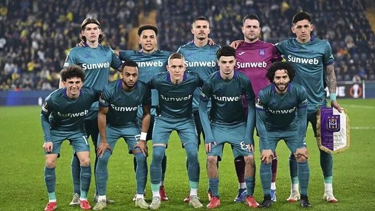 Fenerbahçenin rakibi Anderlecht, rövanş maçı hazırlıklarını tamamladı Yıldız isim antrenmana çıkamadı...