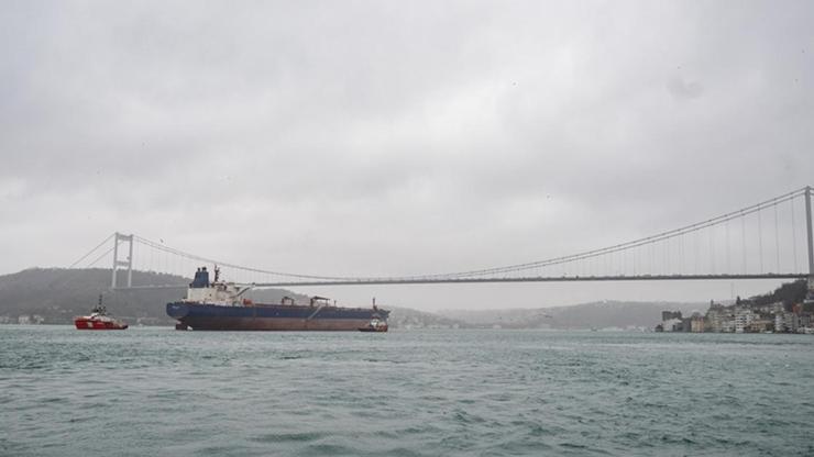 İstanbul Boğazı gemi trafiğine yeniden açıldı