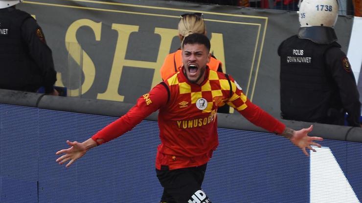 Göztepenin golcüsü Romulo geri dönüyor