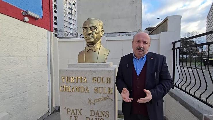 Fransanın ilk Atatürk Büstü tekrar yerinde