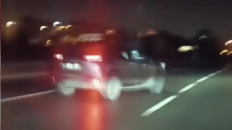 İstanbul - Trafikte makas atıp, silahla tehdit eden şüpheli yakalandı