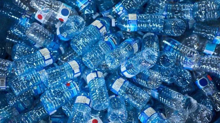 Her Yudumda Gizli Tehdit: Mikroplastikler Kalp Krizine Neden Olabilir