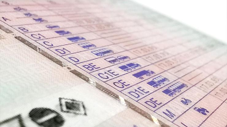 B1 Sınıfı Ehliyeti Nedir B1 Sınıfı Ehliyet Hangi Araçları Kullanır