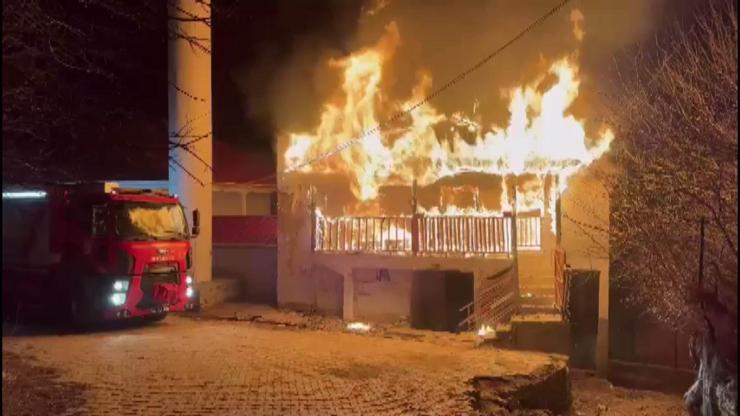 Kahramanmaraş’ta cami lojmanında yangın Kahramanmaraş’ta cami lojmanında yangın
