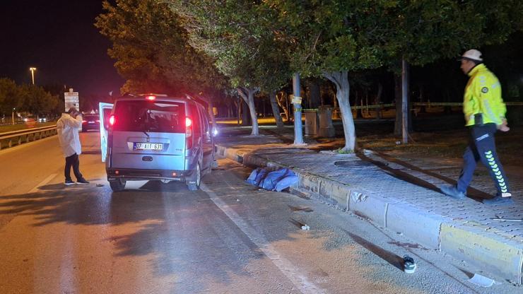 Kaldırıma çarpan araçtan fırlayan Buse öldü, sürücü yaralandı