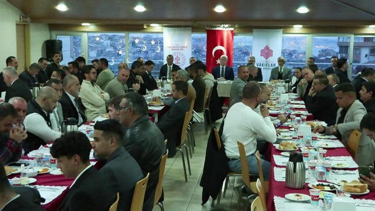 Roman vatandaşlar iftarda buluştu