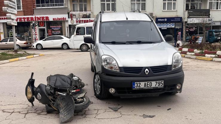 Motosiklet sürücüsü kazada yaralandı Motosiklet sürücüsü kazada yaralandı