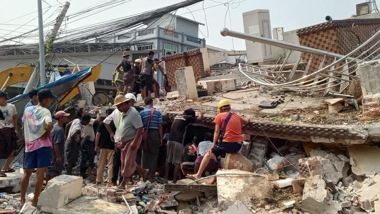 Myanmardaki depremlerde can kaybı 2 bin 700ü geçti
