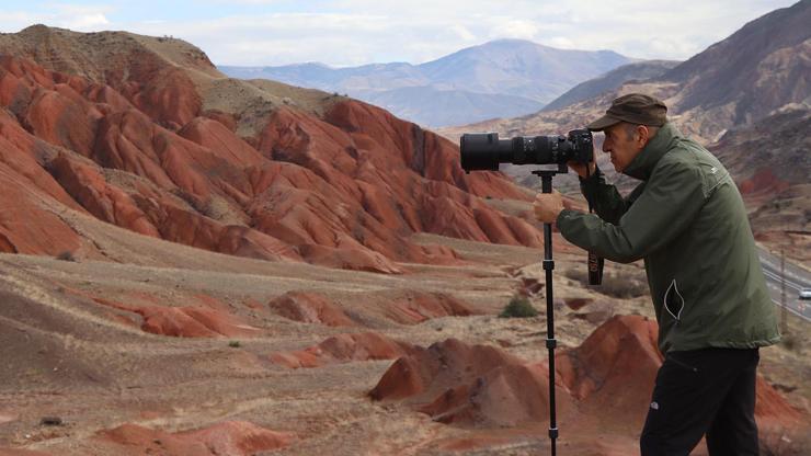 Erzurum'daki 'gökkuşağı tepeleri' doğa fotografçılarının ilgi odağı Erzurum'daki 'gökkuşağı tepeleri' doğa fotografçılarının ilgi odağı
