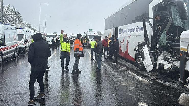 SON DAKİKA... Boluda zincirleme kaza: Çok sayıda yaralı var
