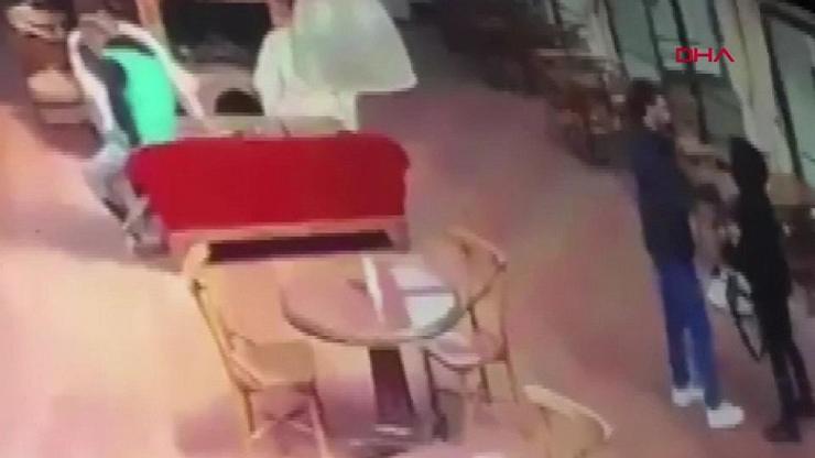 Danla Biliçin eski sevgilisi tarafından darbedildiği anlar kamerada