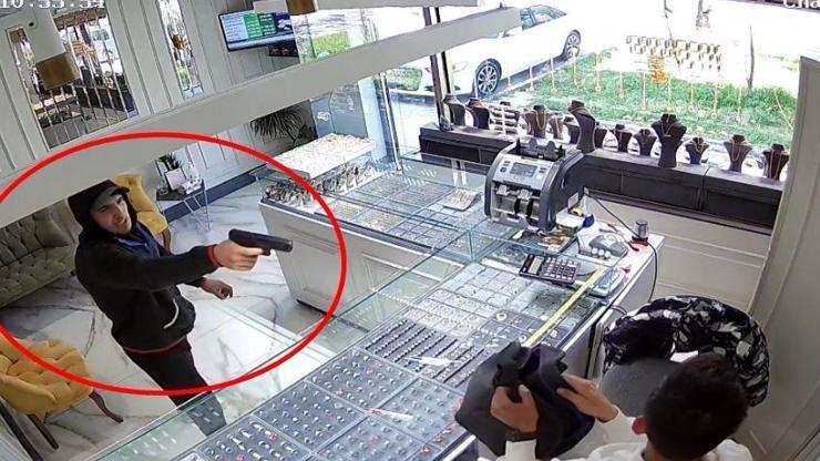 Kuyumcu, silahlı soygun girişimini ‘şaka’ sandı; şüpheli ateş edip kaçtı