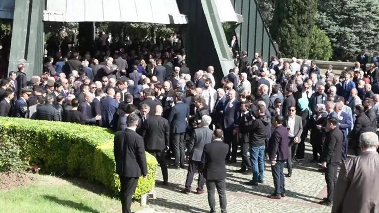 8. Cumhurbaşkanı Turgut Özal 32. ölüm yıl dönümünde mezarı başında anıldı