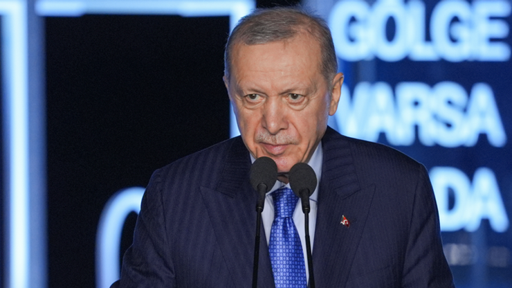 SON DAKİKA Sanatçıları fişlediler diyen Erdoğan: Bir avuç zorbanın taşkınlığına eyvallah etmeyiz