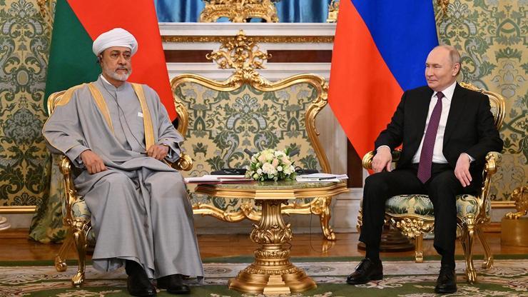 Putin ile Umman Sultanı Al Saidden ilk yüz yüze görüşme