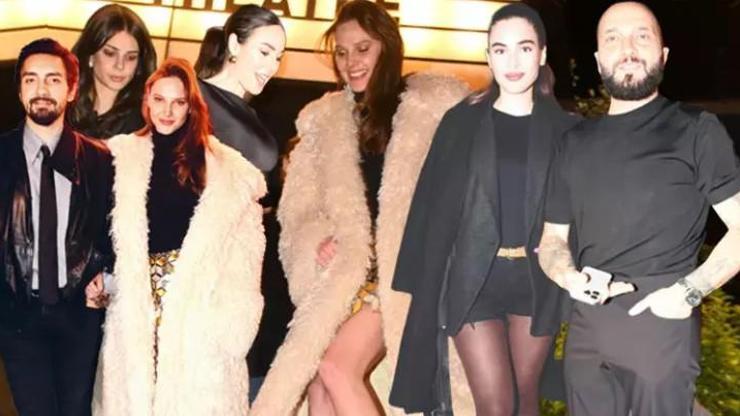 Berkay kolunda servet taşıyor Katıldığı davette ortaya çıktı
