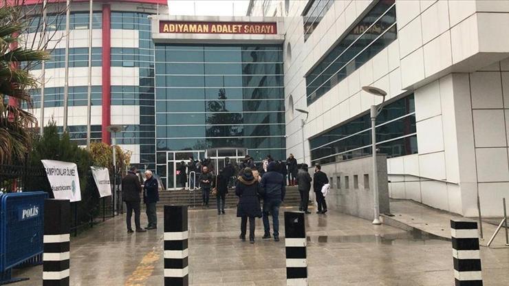 Depremde 72 kişinin öldüğü Grand İsias Hotele ilişkin 6 kamu görevlisi hakim karşısında