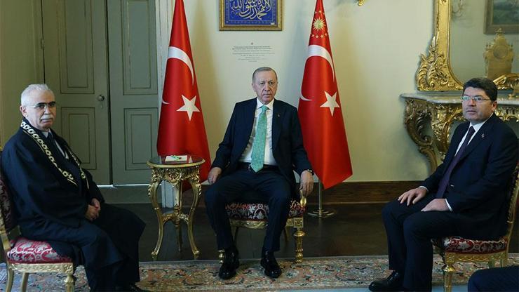 Cumhurbaşkanı Erdoğan, Anayasa Mahkemesi Başkanı Özkayayı kabul etti