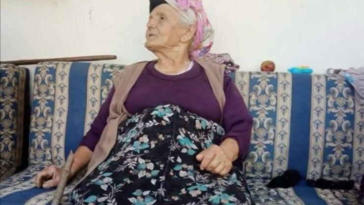 Dut ağacına çarpan patpattaki çifti ölüm ayırdı Dut ağacına çarpan patpattaki çifti ölüm ayırdı