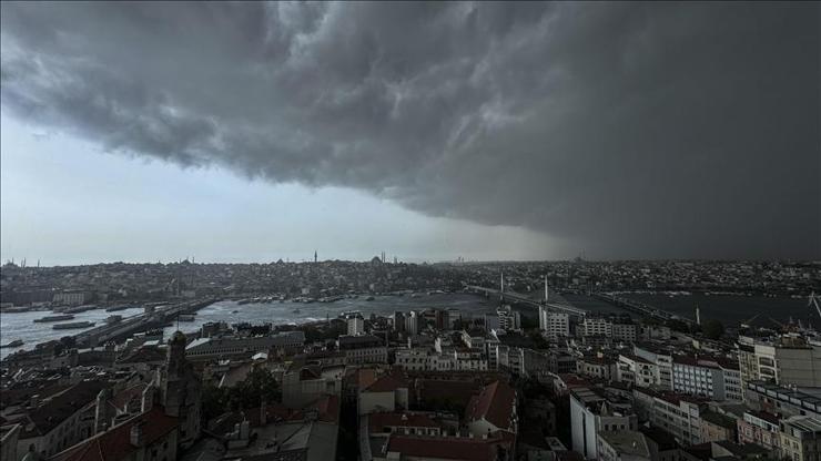 Son Dakika İstanbul Valiliği Uyardı: Fırtına Geliyor, Tedbirli Olun