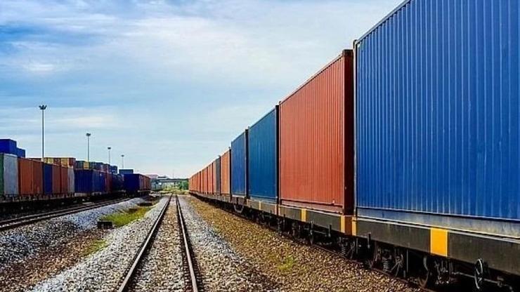 Çin-Kırgızistan-Özbekistan Demir Yolu’nun inşası başladı