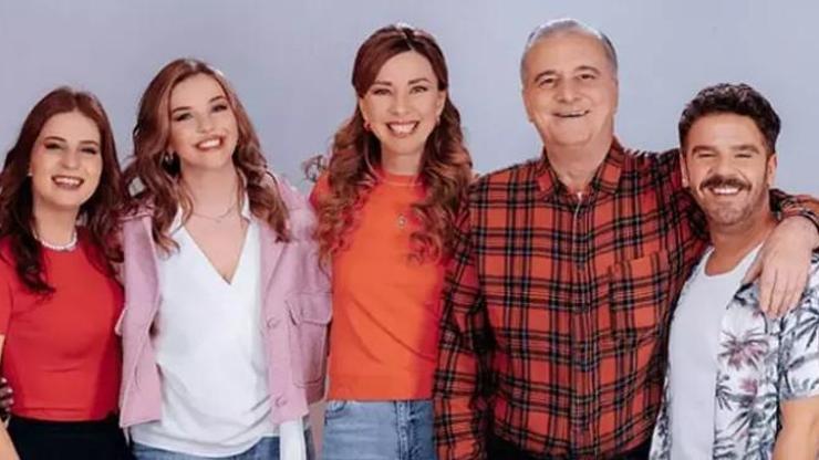 Sihirli Annem filminden ilk afiş geldi Vizyon tarihi belli oldu