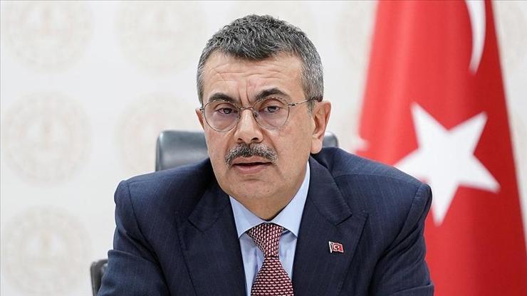 Bakan Tekin: İstanbulda depremden sonra 3ü tarihi 4 okul boşaltıldı