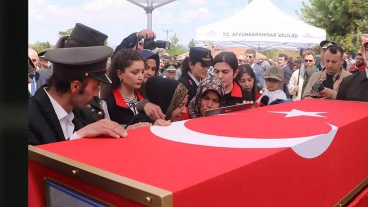 Irakın kuzeyinde şehit olan Uzman Çavuş Önder Özen, son yolculuğuna uğurlandı
