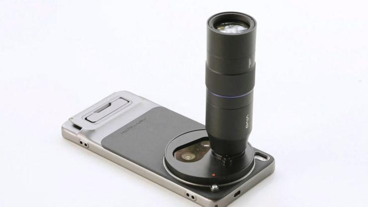 Değiştirilebilir lens sistemine sahip akıllı telefon