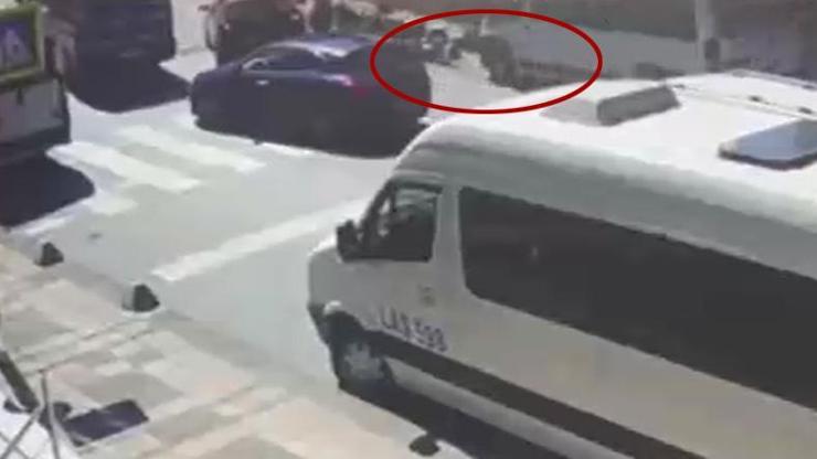 Kağıthanede freni patlayan minibüs yayaların arasına daldı: 1 ölü, 3 yaralı