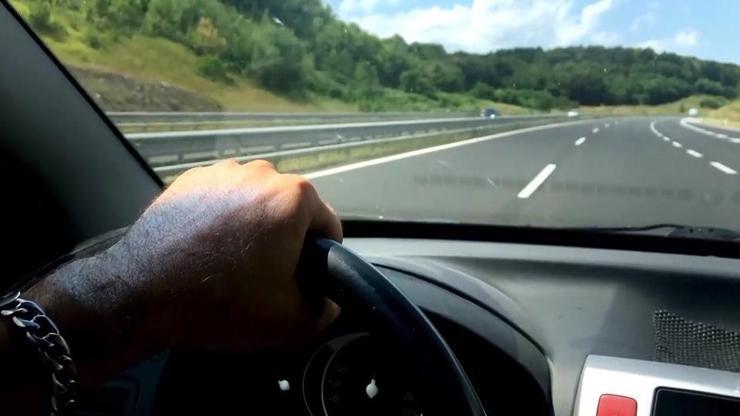Sürücülere yol hipnozu uyarısı