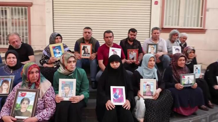 CNN TÜRK bölgede: Diyarbakır anneleri PKK’nın fesih kararına ne diyor