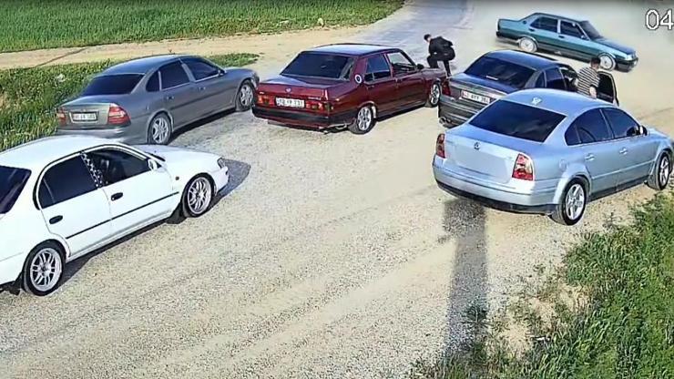 Drift ve silahla terör estirdiler: O anlar kamerada Drift ve silahla terör estirdiler: O anlar kamerada