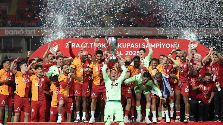 Kupa canavarı Galatasaray, rakipleriyle makası açtı