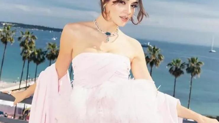 Hande Erçel iddialı pozlarıyla Cannesı yaktı geçti