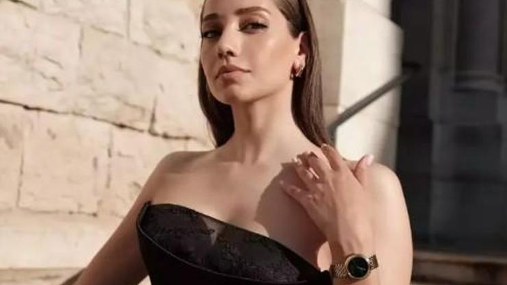 Özge Özacar, Cannesa damga vurdu Pozlarıyla hayran bıraktı